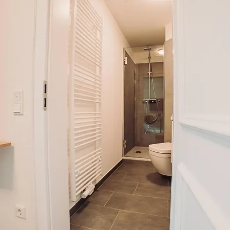 Zur Stadt Mainz In Würzburger Innenstadt Hotel 3*