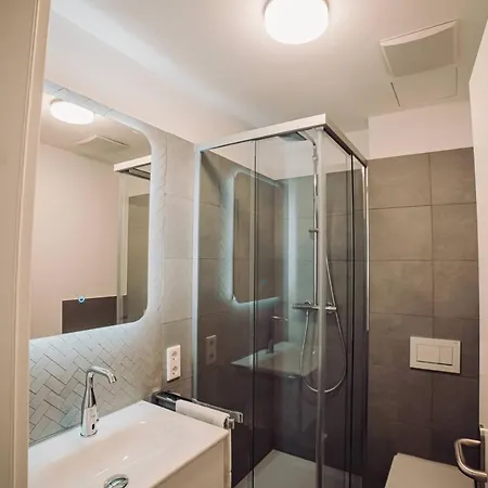 Zur Stadt Mainz In Würzburger Innenstadt Hotel