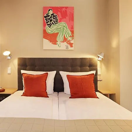 Zur Stadt Mainz In Würzburger Innenstadt Hotel 3*
