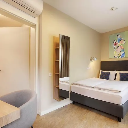 Hotel Hotel Zur Stadt Mainz In Wuerzburger Innenstadt