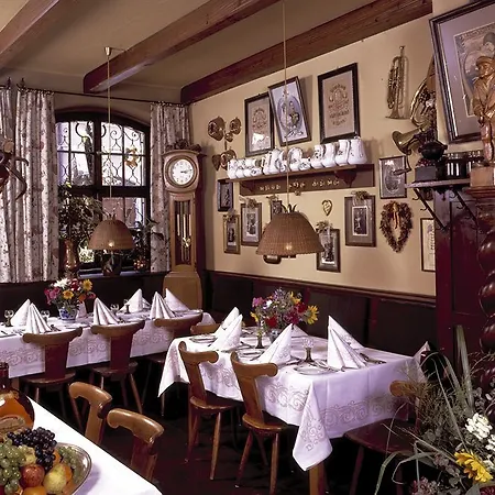 Zur Stadt Mainz In Würzburger Innenstadt Hotel
