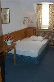 Hotel Zur Stadt Mainz In Würzburger Innenstadt 3*